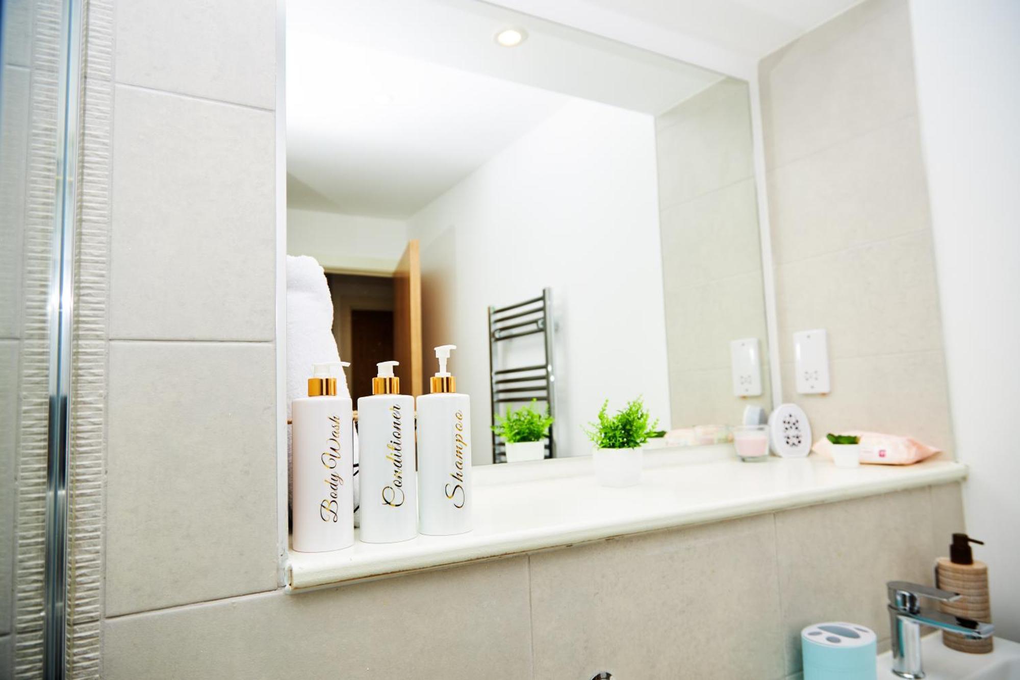 Obi'S House&Suites - Luxury 2Bed Duplex Apartment With Balcony مانشستر المظهر الخارجي الصورة